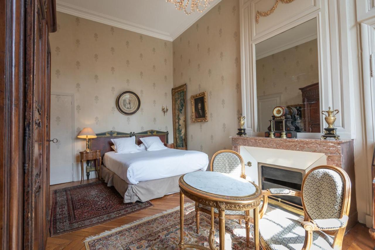 L'Hotel De Panette, Un Exceptionnel Chateau En Coeur De Ville 博格斯 外观 照片