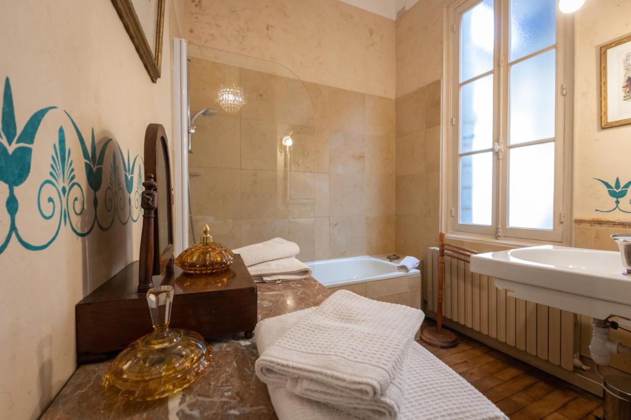 L'Hotel De Panette, Un Exceptionnel Chateau En Coeur De Ville 博格斯 外观 照片