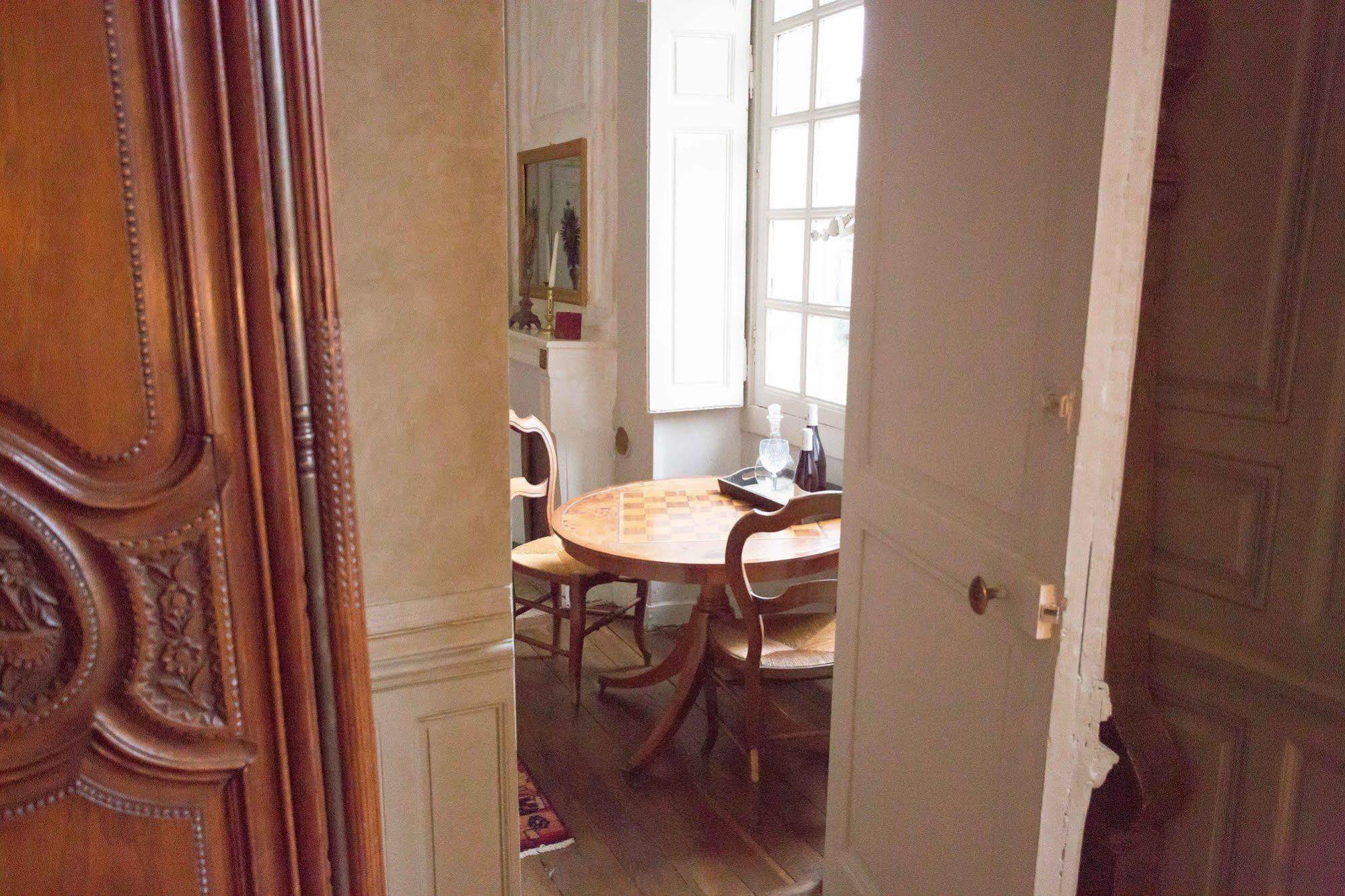 L'Hotel De Panette, Un Exceptionnel Chateau En Coeur De Ville 博格斯 外观 照片