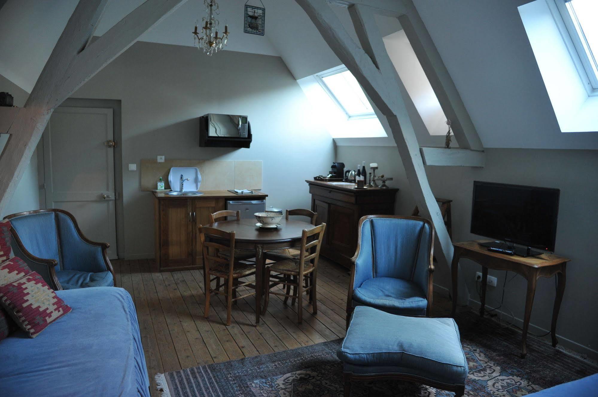 L'Hotel De Panette, Un Exceptionnel Chateau En Coeur De Ville 博格斯 外观 照片