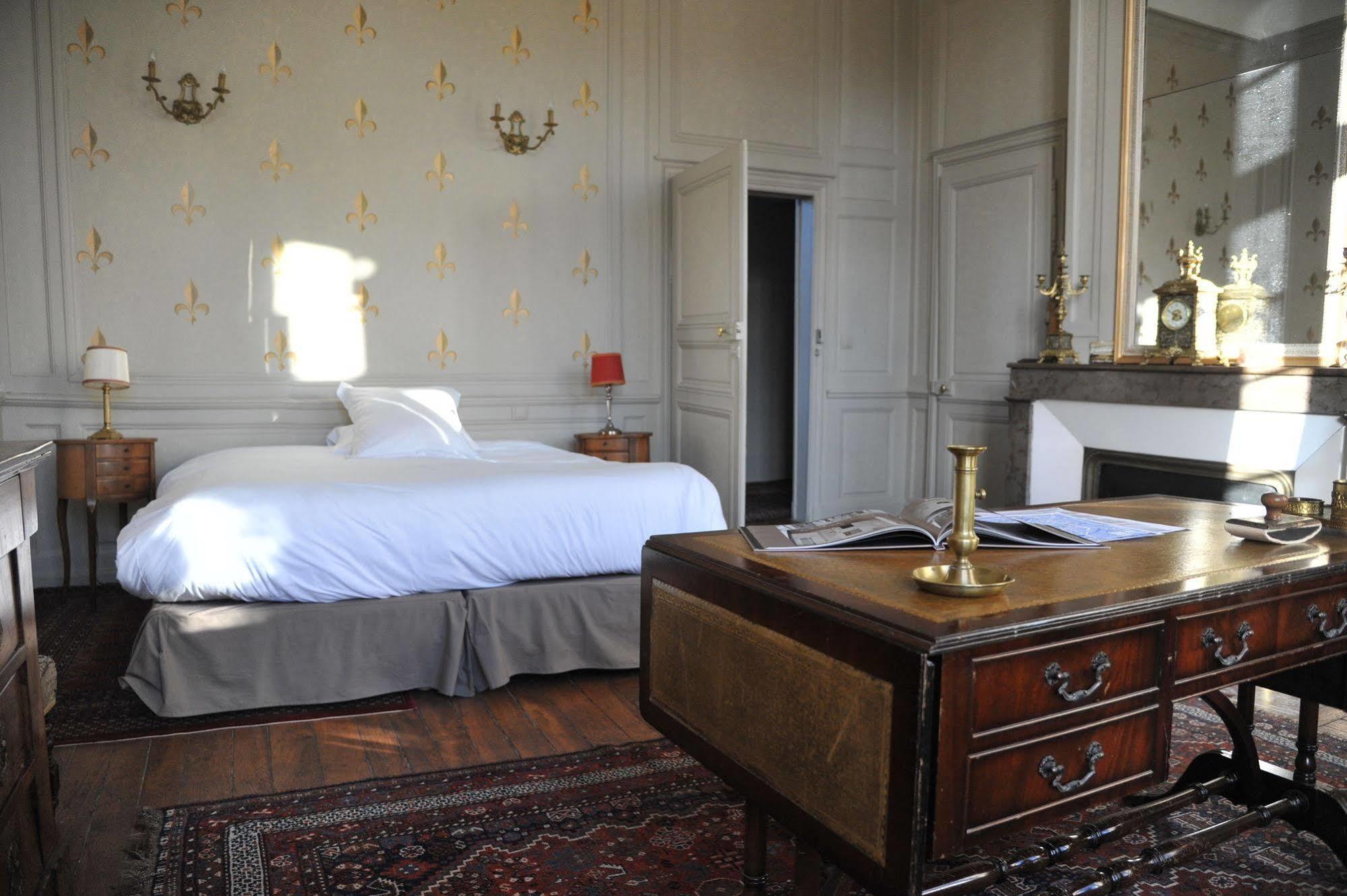 L'Hotel De Panette, Un Exceptionnel Chateau En Coeur De Ville 博格斯 外观 照片